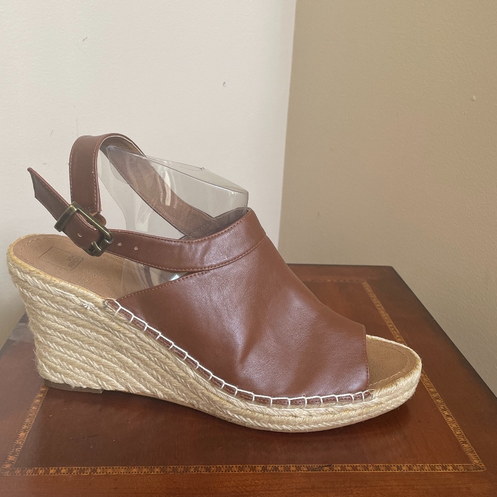 14th and Union Rooe wedge peep toe sling back
